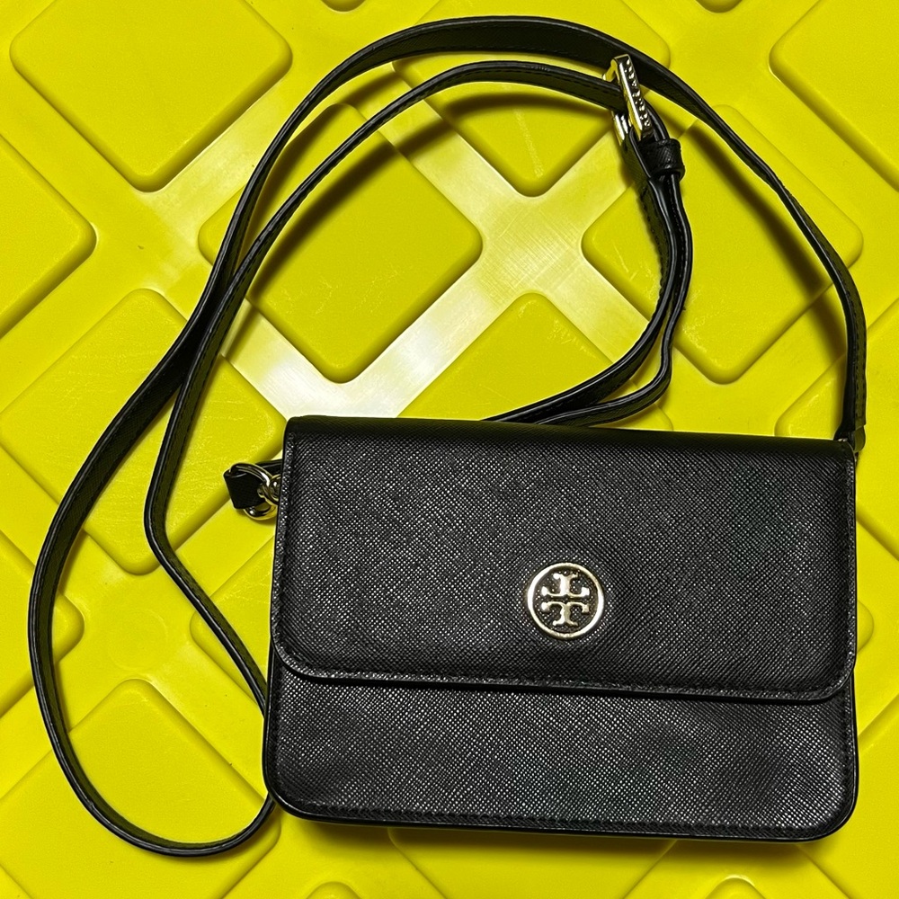 Tory Burch - like new black crossbody/belt bag! With COA.